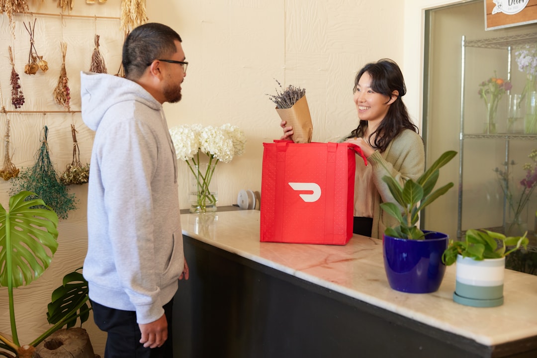 30-Minute Delivery Is Back: A Local Delivery and Pickup Operations Playbook for Small Teams Image