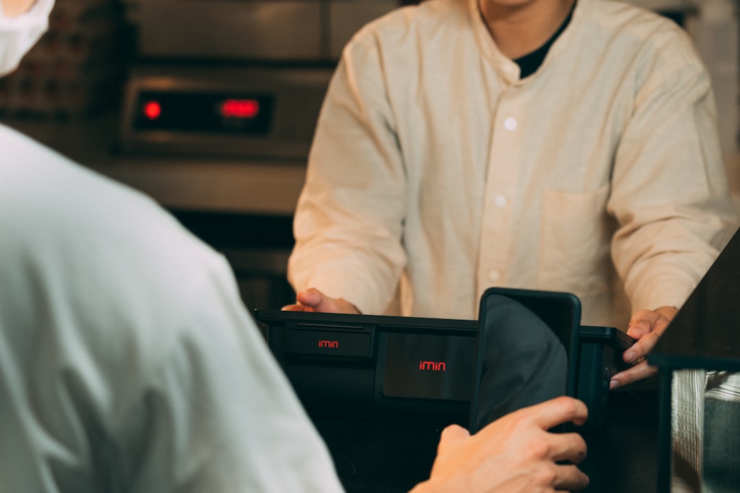 Contactless Checkout Without New Hardware: What to Change First in a Small Store Image