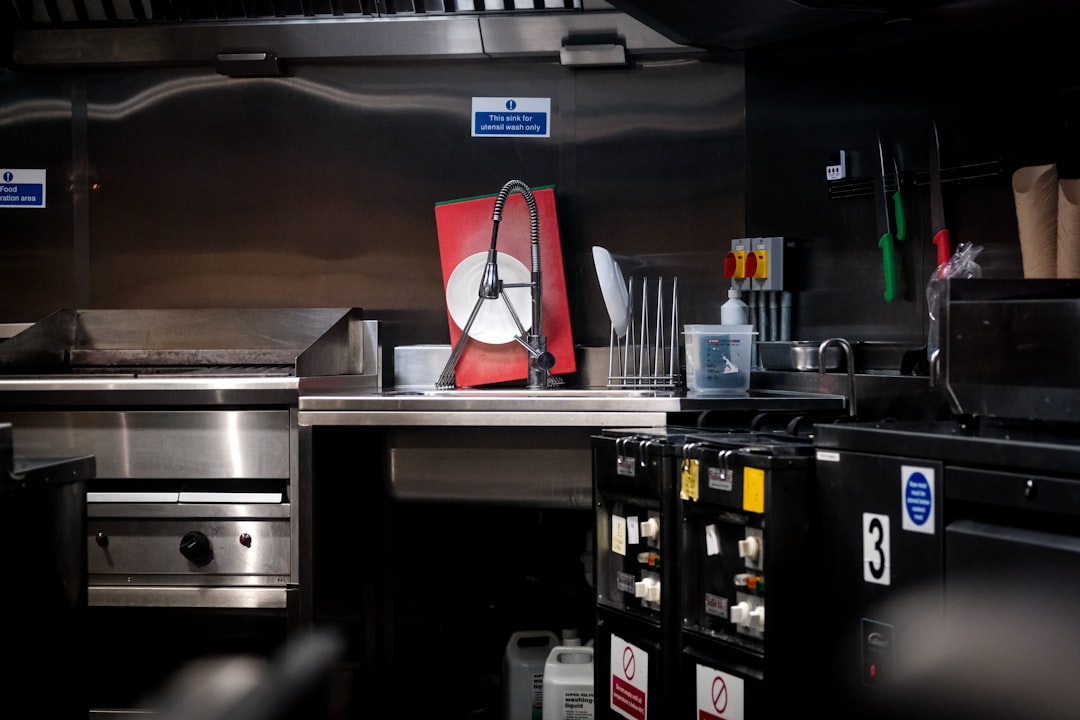 Kitchen Display Systems for Small Restaurants: A Practical Ticket Flow from Order to Expo Image