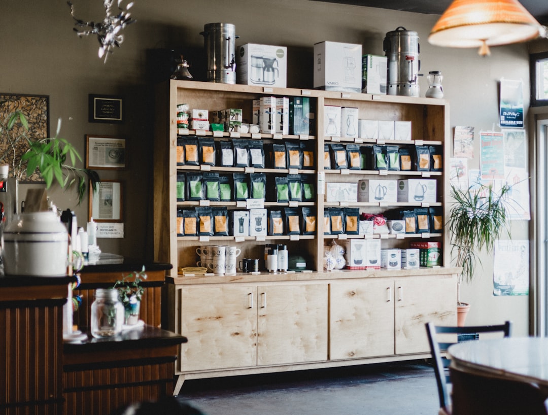 Micro‑Influencer Strategies for New Businesses: Big Reach on a Small Budget Image